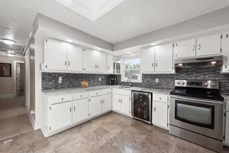 Kitchen Remodeling Service